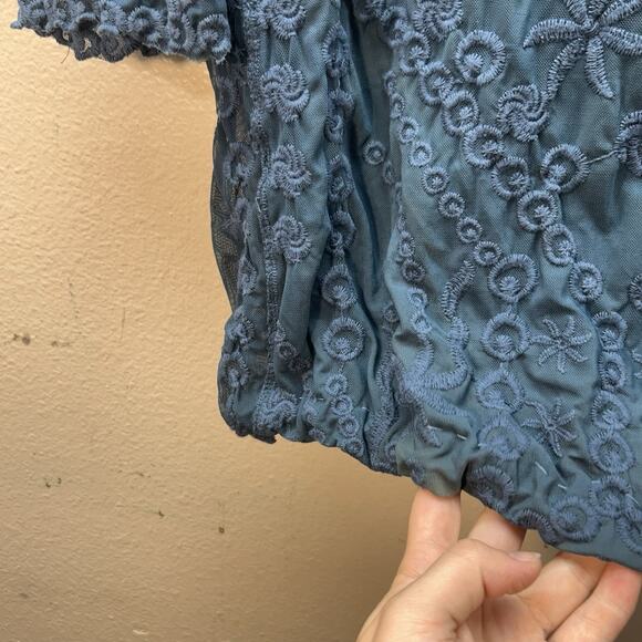 Boho Lace Whimsigoth Fairy Sheer Embroidered Top SZ M 3/4 Sleeves Cinched Y2K - Picture 3 of 8